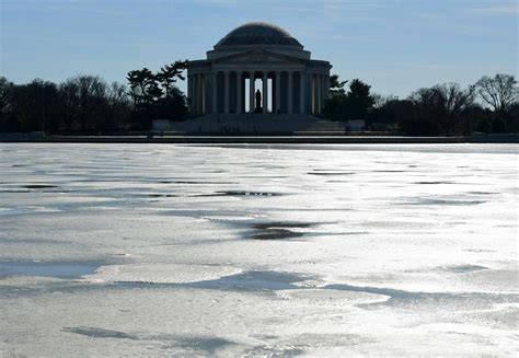 washington dc weather closures