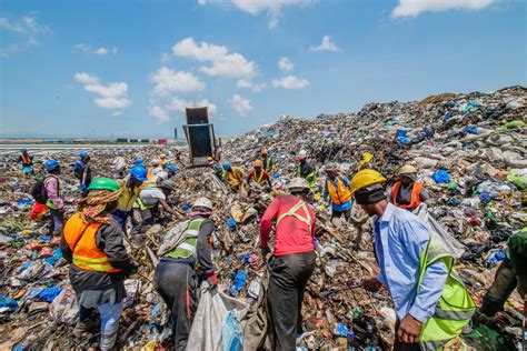 Waste Pickers Landfill