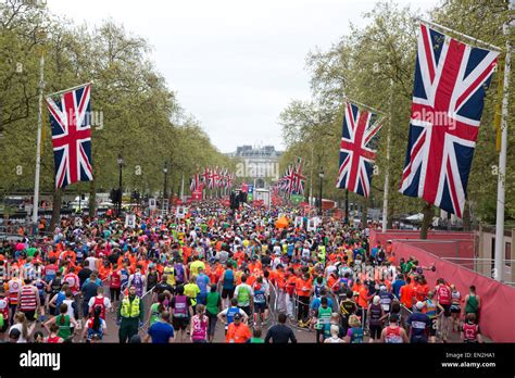 watch london marathon finish line