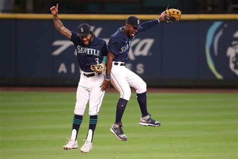 Watch Mariners Live Now