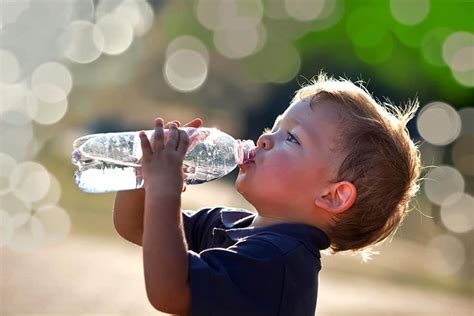 The Importance of Drinking Water: How Much Water Should You Drink Daily for Optimal Health?