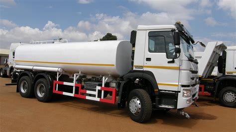 water tanker truck manufacturers india