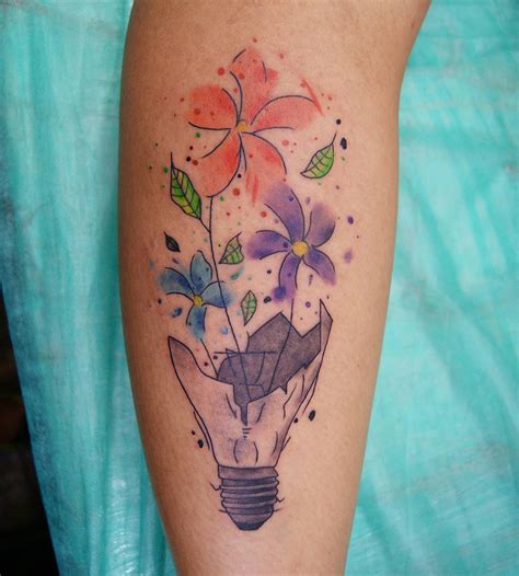 Watercolor tattoos det nye 'sort' inden for tatoveringer