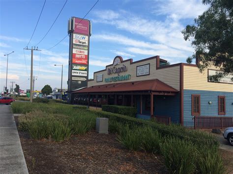 watergardens shopping centre restaurants