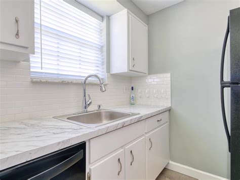 Waverly Apartment Complex