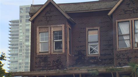 Wayne Apartment Building Seattle