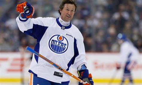 wayne gretzky height and net worth