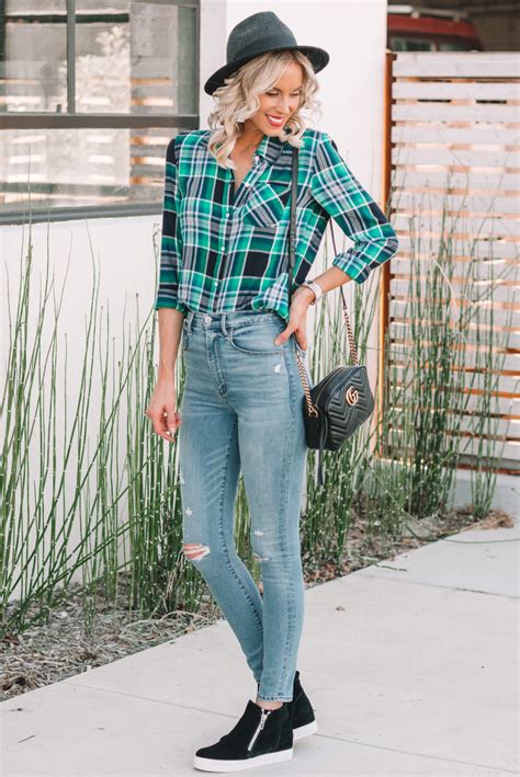 10 Ways to Wear a Flannel Shirt This Fall Straight A Style