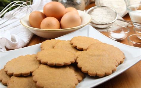 Ways To Use Old Eggs