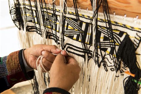 Weaving In The Canada Origin