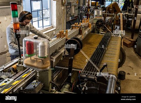 Weaving Machine Operator