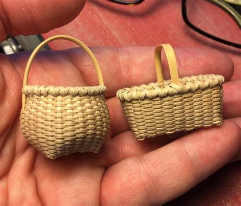 Weaving Miniature Baskets