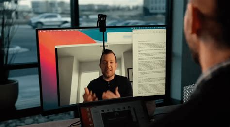 cam Monitor Eye Level