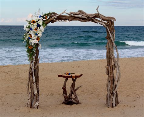 19 Charming Beach and Coastal Wedding Arch Ideas for 2018