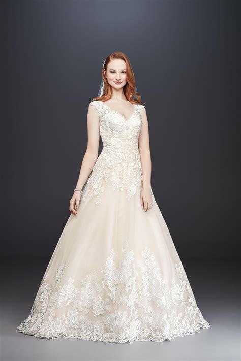 8 Beautiful Wedding Dresses for Under 500 OneWed
