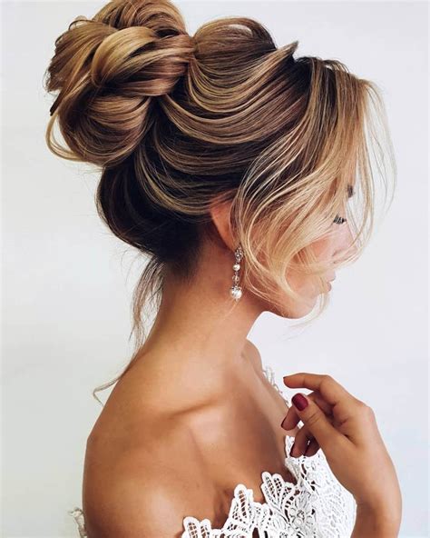 Unique Wedding Bun For Long Hair Hairstyles Inspiration