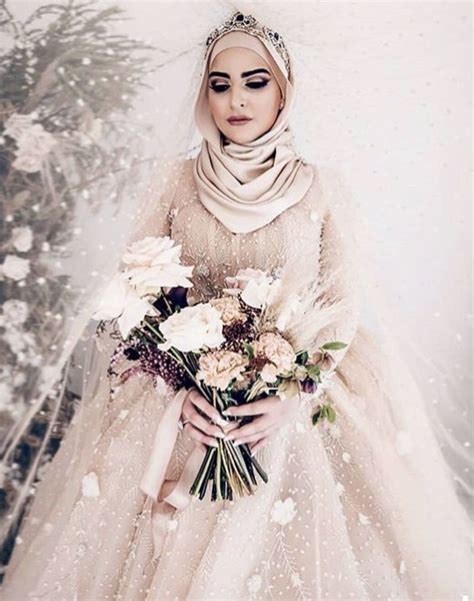 wedding dresses veiled with hijab