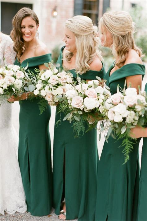 Green bridesmaid dresses that make your wedding fashionable