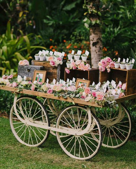 Personalised Rustic Wooden Married Wedding Favours Table Confetti