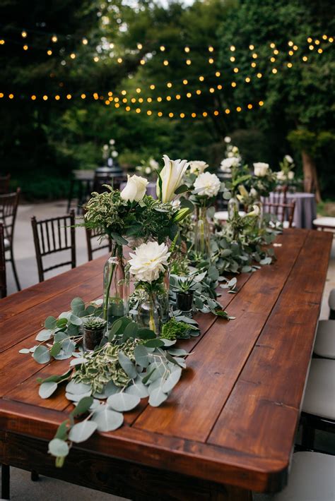 Lilac and purple reception flowers Purple wedding flowers table, Top