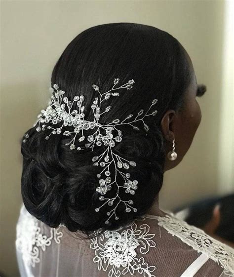 Perfect Wedding Hairstyles For Bridesmaids In Kenya With Simple Style