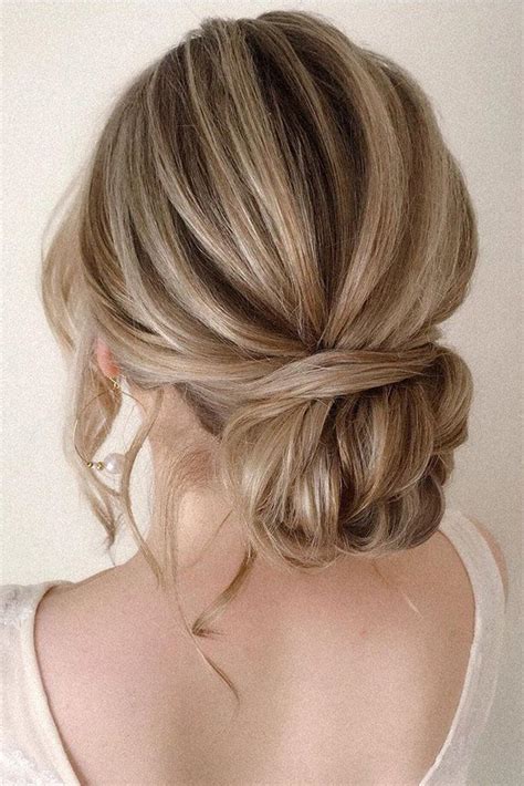  79 Stylish And Chic Wedding Hairstyles For Bridesmaids Updo For Bridesmaids