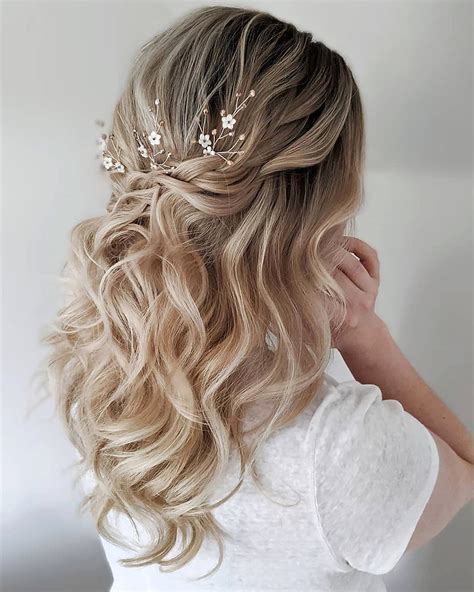 Perfect Wedding Hairstyles For Fine Hair Medium Length Half Up Half Down For Bridesmaids