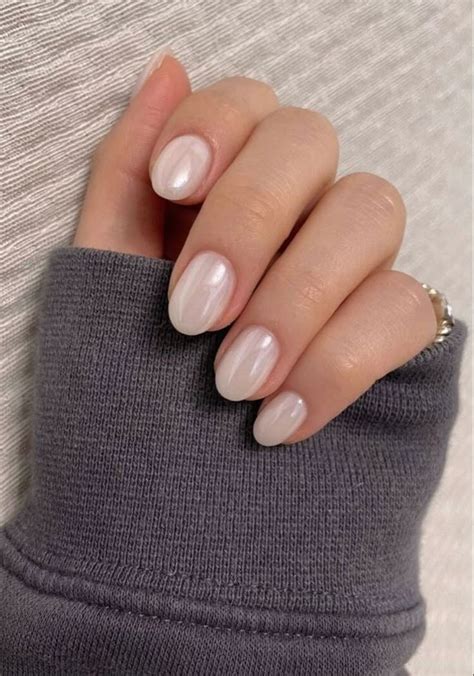 Wedding Nails Round Shape