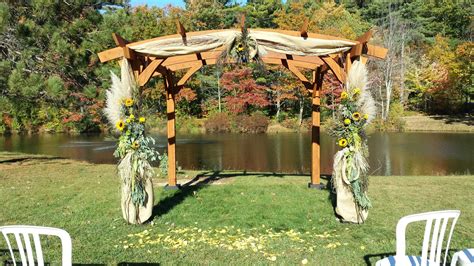 wedding venues with ponds