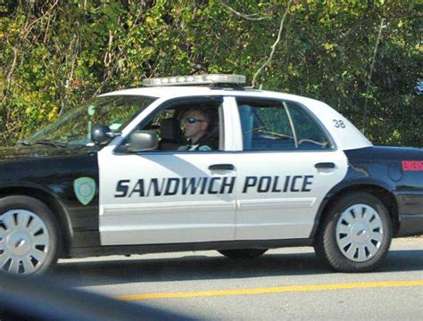 weekly sandwich ma police reports