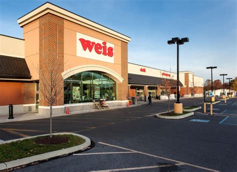 weis markets lancaster pa locations