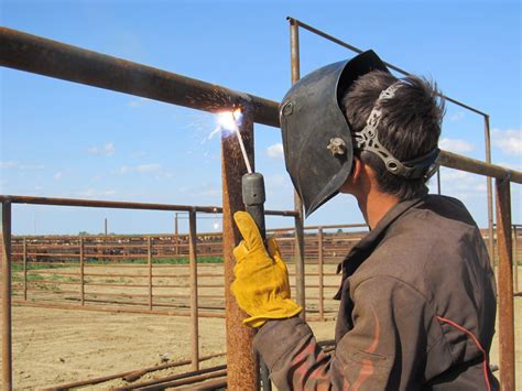 Welding Chain Link Fence Pipe