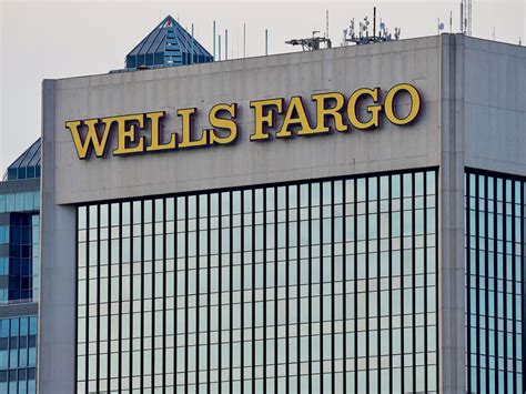 wells fargo macclenny fl