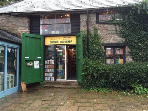welsh town famous for bookshop tourism