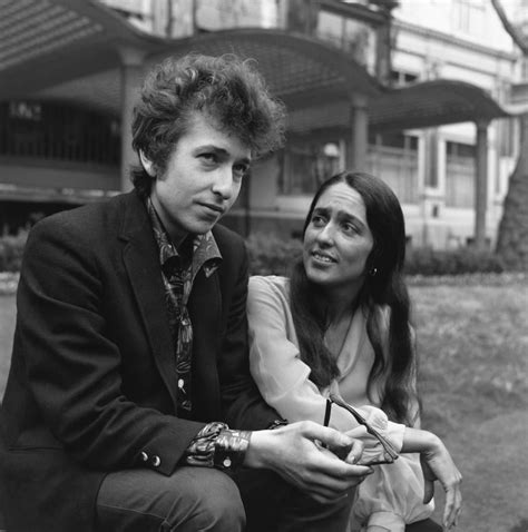 were bob dylan and joan baez a couple