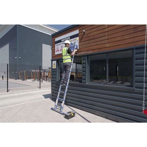 werner ladder distributors