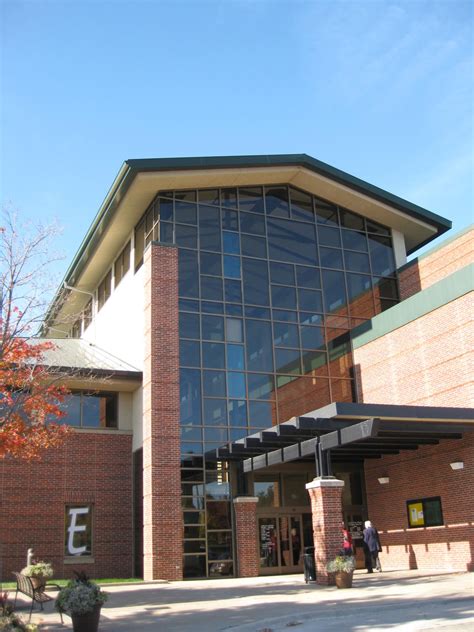 west des moines iowa public library