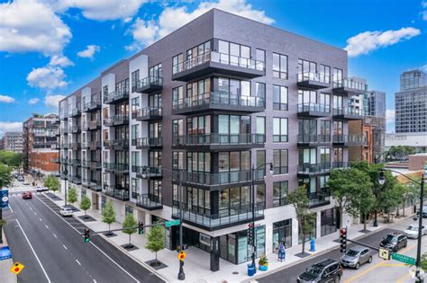 West Loop Apartment Rentals