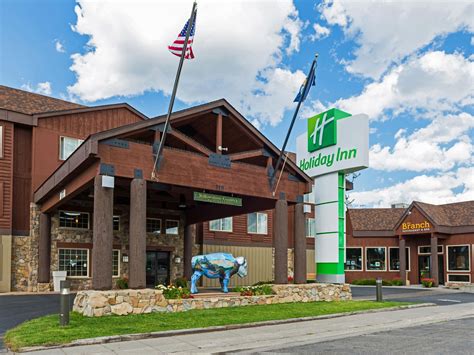 west yellowstone national park hotels