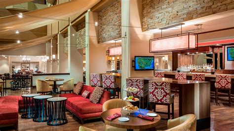 Discover the Flavor Scene in Westchase: Top Restaurants You Can't Miss