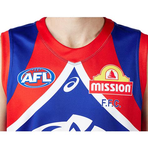 western bulldogs 2023 guernsey