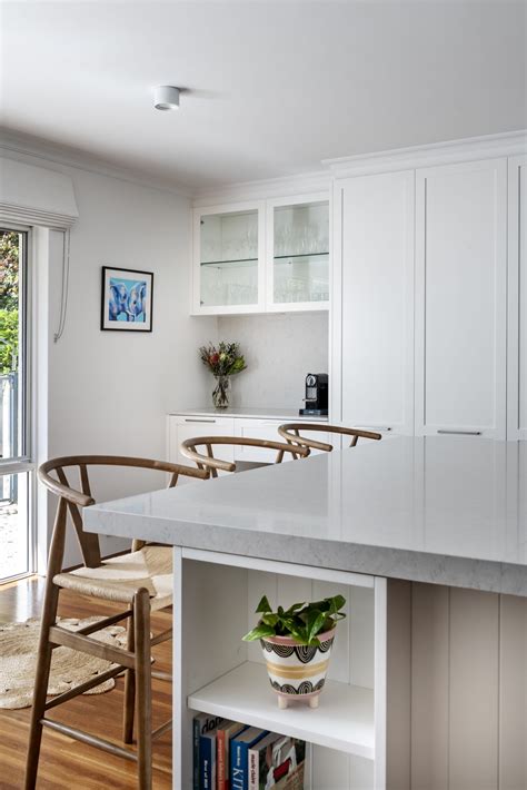 western cabinets inc