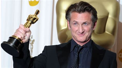 What is wrong with Sean Penn's writing and does it matter? BBC News