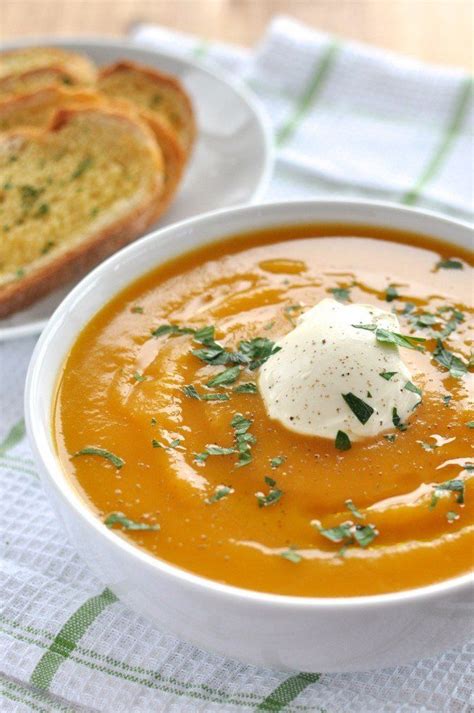 What Main Course Goes With Pumpkin Soup