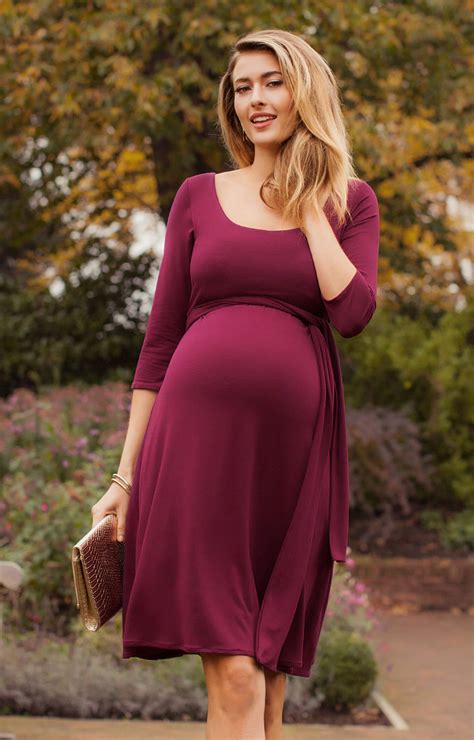 What Shops Sell Maternity Clothes Uk