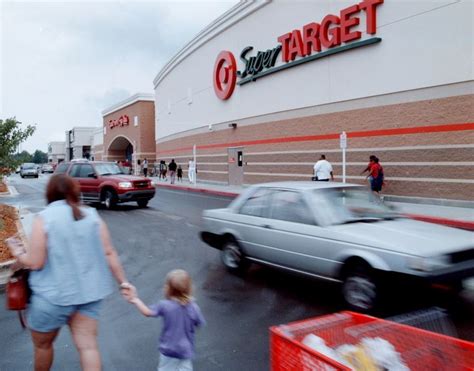 What Time Does Target Close On Christmas Eve?