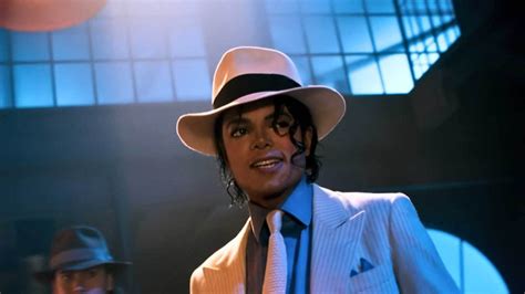 what's a smooth criminal definition