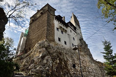 what's in dracula's castle