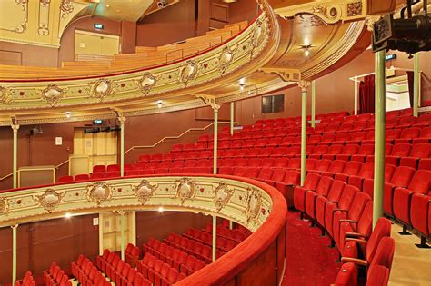 what's on theatre royal