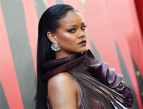 what's rihanna's net worth